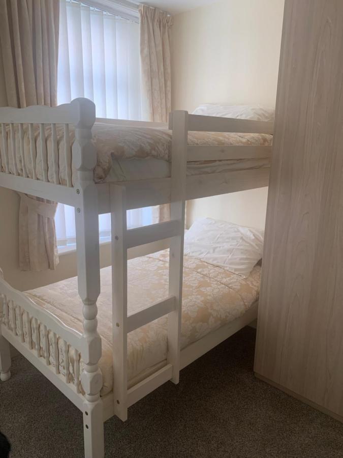 The Stafford Bed and Breakfast Blackpool Eksteriør billede