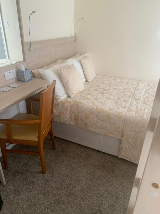 The Stafford Bed and Breakfast Blackpool Eksteriør billede