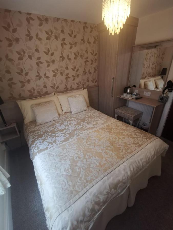 The Stafford Bed and Breakfast Blackpool Eksteriør billede
