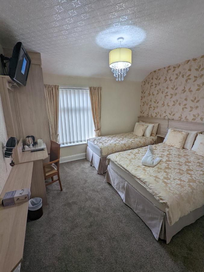 The Stafford Bed and Breakfast Blackpool Eksteriør billede