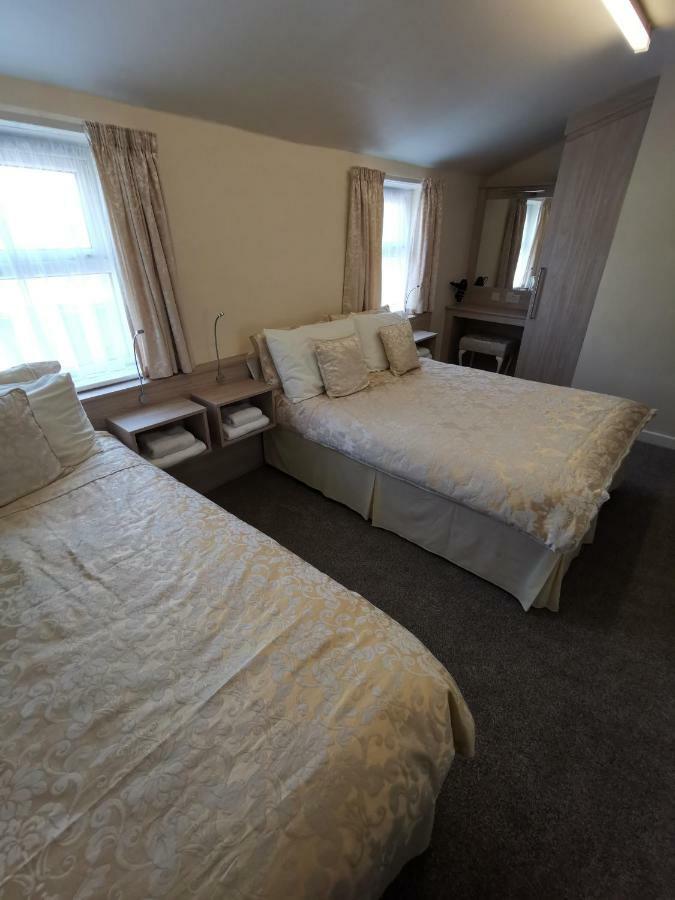 The Stafford Bed and Breakfast Blackpool Eksteriør billede