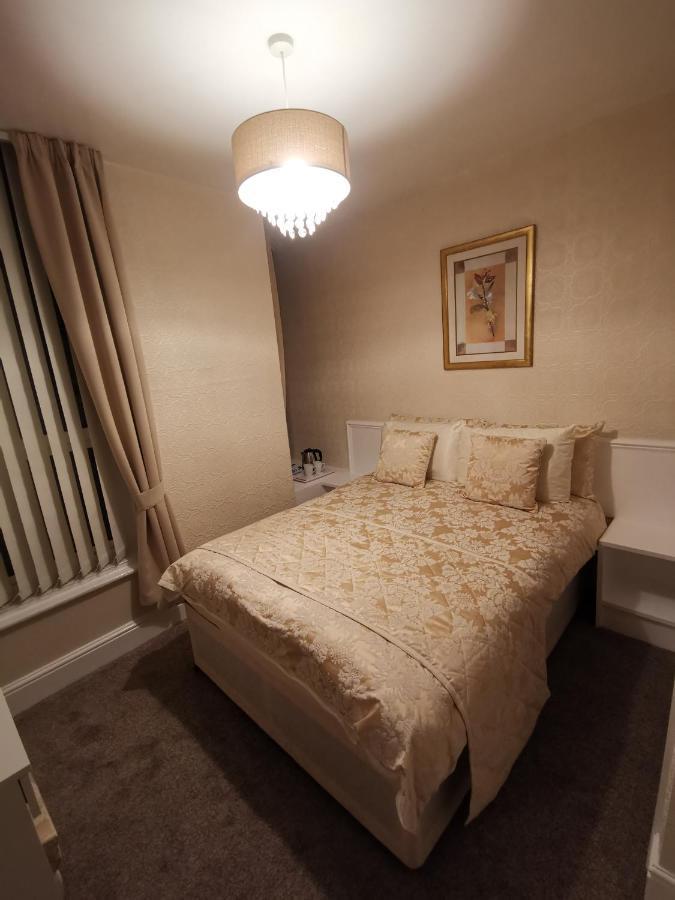The Stafford Bed and Breakfast Blackpool Eksteriør billede